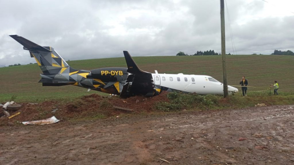 Avião de farmacêutica sai da pista no Rio Grande do Sul