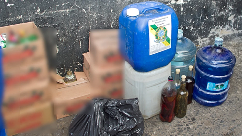 'Conveniência' no Centro de BH é fechada por vender etanol como cachaça