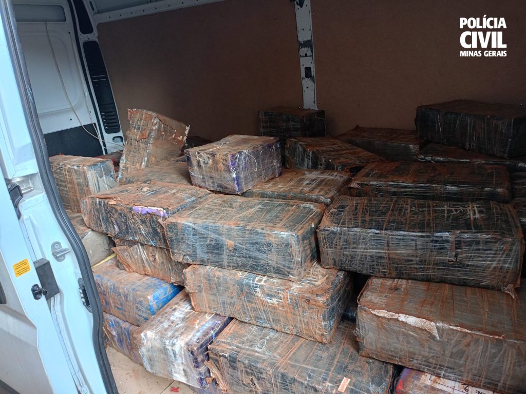 Homem é preso com 1,5 tonelada de maconha em Itaúna; droga seria vendida na Grande BH