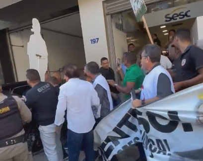 Servidores de segurança protestam contra Zema em BH: "Mentiroso e caloteiro!" - image 32
