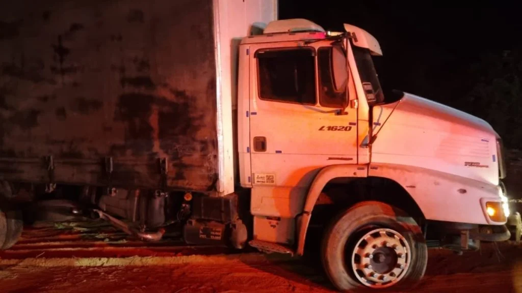 Vídeo: Motorista grava 'na calmaria' antes de acidente em rodovia de Minas
