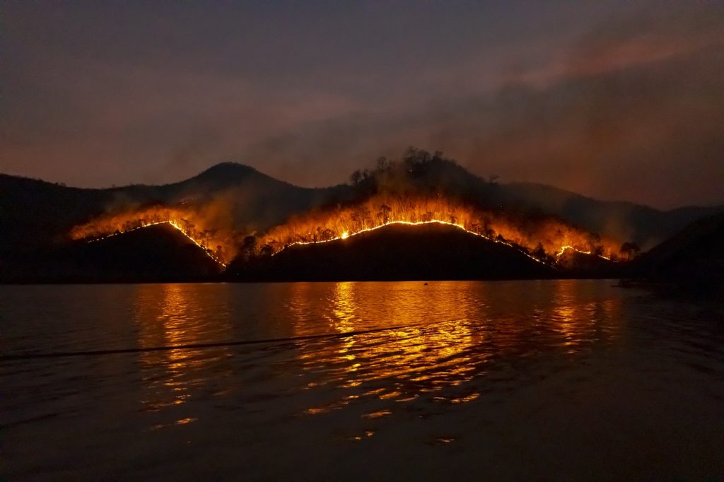 Semana de 45°C Promete Caos no Brasil! - incendio