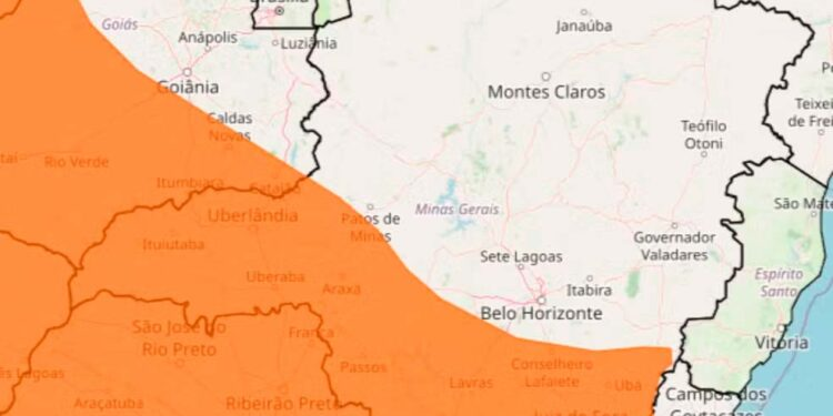 Nesta sexta-feira (18), o Inmet emitiu alerta para temporal em 406 municípios mineiros. As chuvas podem atingir até 100 mm - image 11