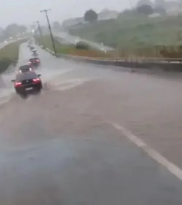 Chuva forte causa transtornos em BH e região no feriado de Natal - Captura de tela 2024 12 25 185142