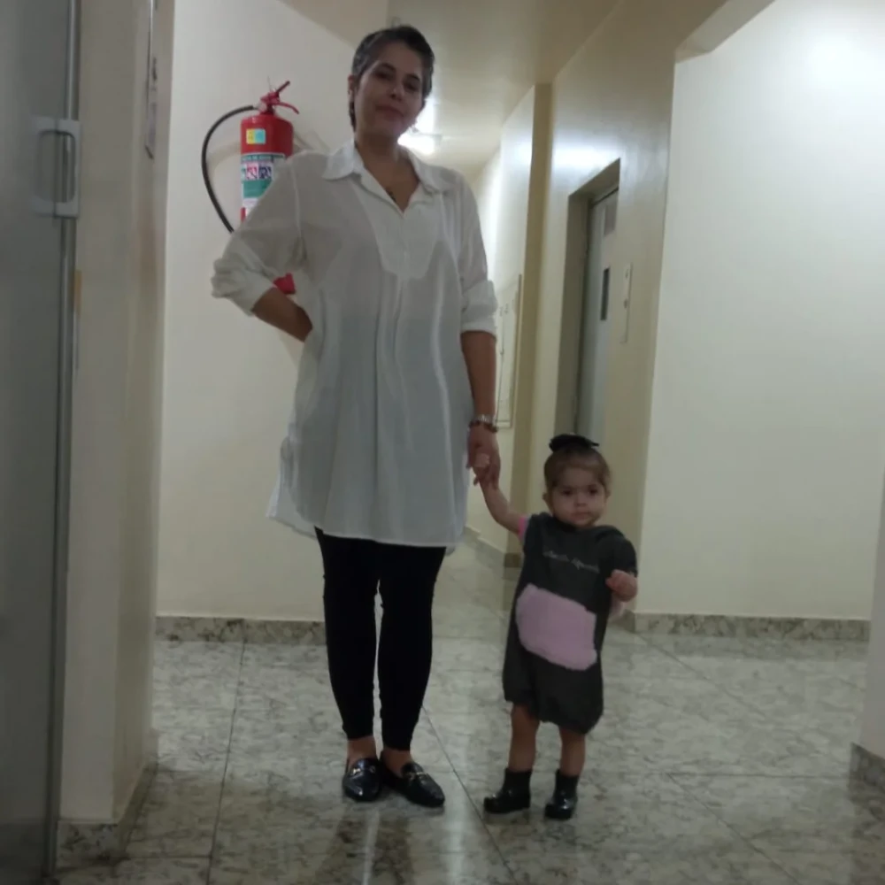 Menina encontrada morta junto com mãe e avó em BH é velada; saiba quem são as vítimas - download 5