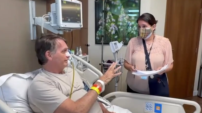 Bolsonaro deixa hospital em Brasília após 23 dias internado
