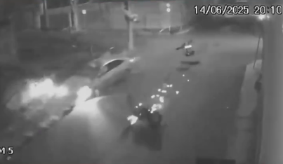 Cenas fortes: Motociclista é arremessado e morre após ser atingido por carro em BH 2 Cenas fortes: Motociclista é arremessado e morre após ser atingido por carro em BH - image 6