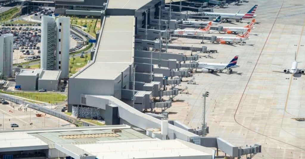 Minas é o estado com mais deportados dos EUA; 15º voo com repatriados chega a Confins