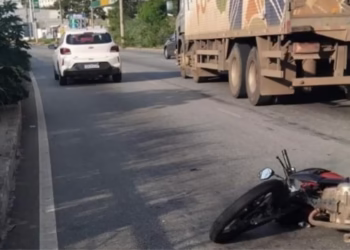 Motociclista morre em acidente com três veículos em Contagem